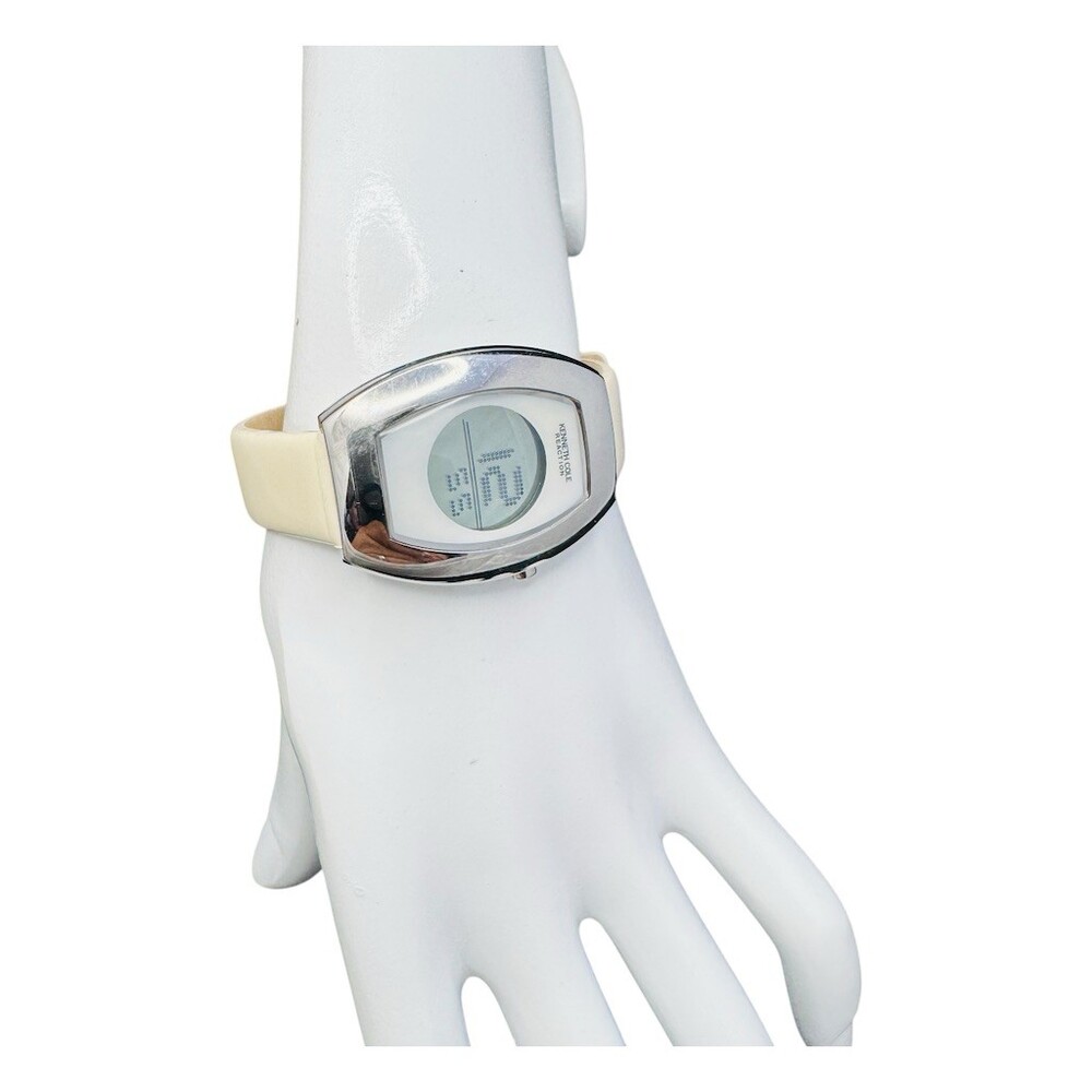 Kenneth Cole Reaction Unisex Digital Wristwatch Silver Case Cream Strap OS